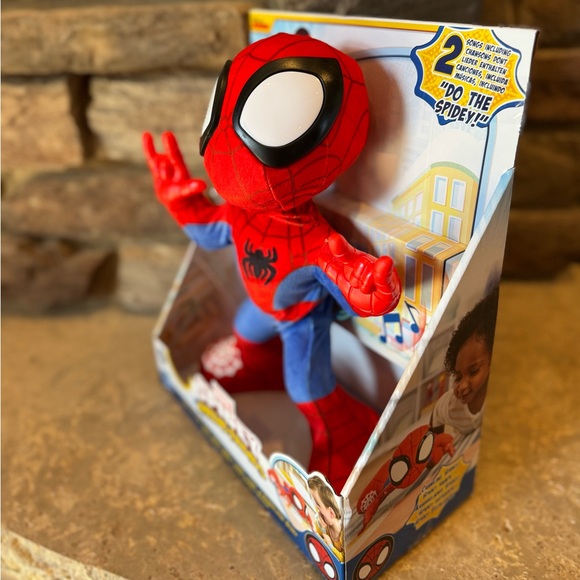 Crawling Spidey - NEW - Picture 2 of 6